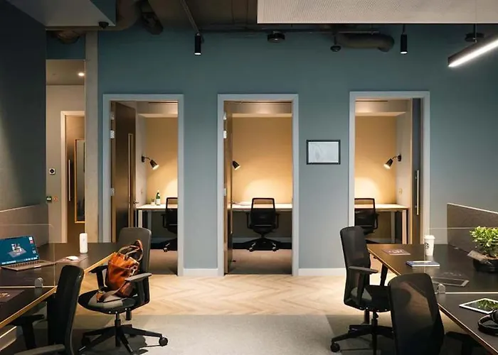 Large Luxurious Studio, Dublin18 * דבלין